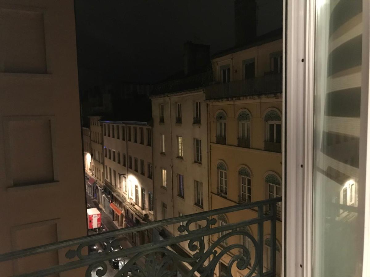 Joli Appart Au Centre De Lyon Exterior foto